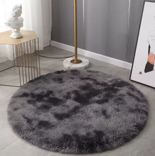 Lade das Bild in den Galerie-Viewer, Flauschiger runder Teppich | Fluffy Bubble Rug - selley.de
