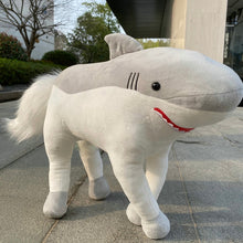 Lade das Bild in den Galerie-Viewer, Das Shorse - das komischste Kuscheltier | Meme Kuscheltier Hai &amp; Pferd - [product_type - selley.de
