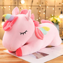 Lade das Bild in den Galerie-Viewer, XXL Einhorn Kuscheltier und Kissen - selley.de
