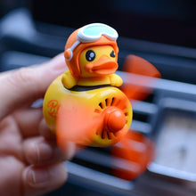 Lade das Bild in den Galerie-Viewer, Enten Pilot Auto Erfrischer - selley.de
