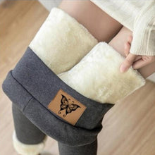 Lade das Bild in den Galerie-Viewer, Gefütterte Frauen Winter Leggings mit Fleece Fell - selley.de
