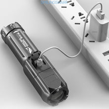 Lade das Bild in den Galerie-Viewer, Weitleuchtende LED Taschenlampe - selley.de
