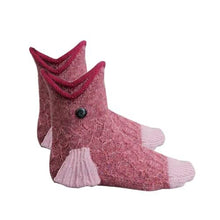Lade das Bild in den Galerie-Viewer, Das perfekte Weihnachtsgeschenk - Lustige Stricksocken mit Tiermotiven - selley.de
